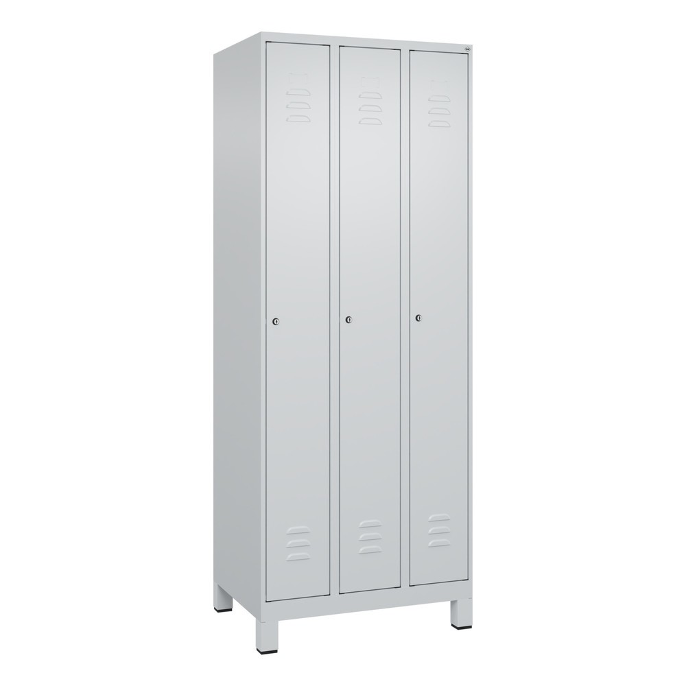 Produktabbildung: C+P Spind Classic PLUS, Füsse, 3 Abteile, HxBxT 1.950 x 750 x 500 mm, lichtgrau, lichtgrau, Zylinderschloss, ohne Mitteltrennwand