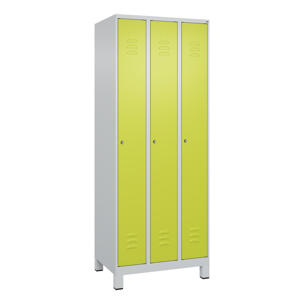 Produktabbildung: C+P Spind Classic PLUS, Füsse, 3 Abteile, HxBxT 1.950 x 750 x 500 mm, lichtgrau, clowngrün, Zylinderschloss, ohne Mitteltrennwand