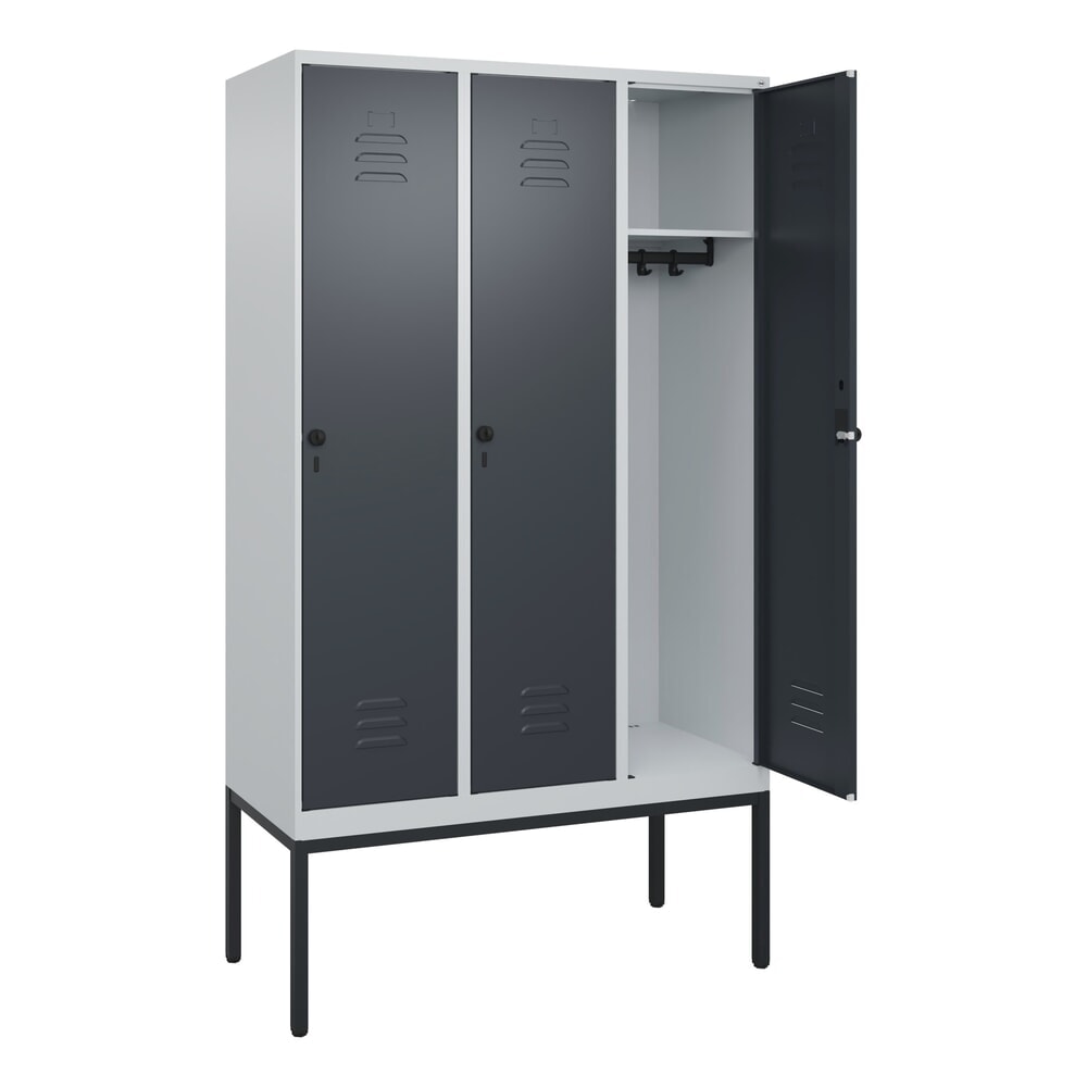 Illustration du produit: C+P Spind Classic PLUS, Gestell, 3 Abteile, HxBxT 2.120 x 1.200 x 500 mm, lichtgrau, anthrazitgrau, für Vorhängeschloss, ohne Mitteltrennwand