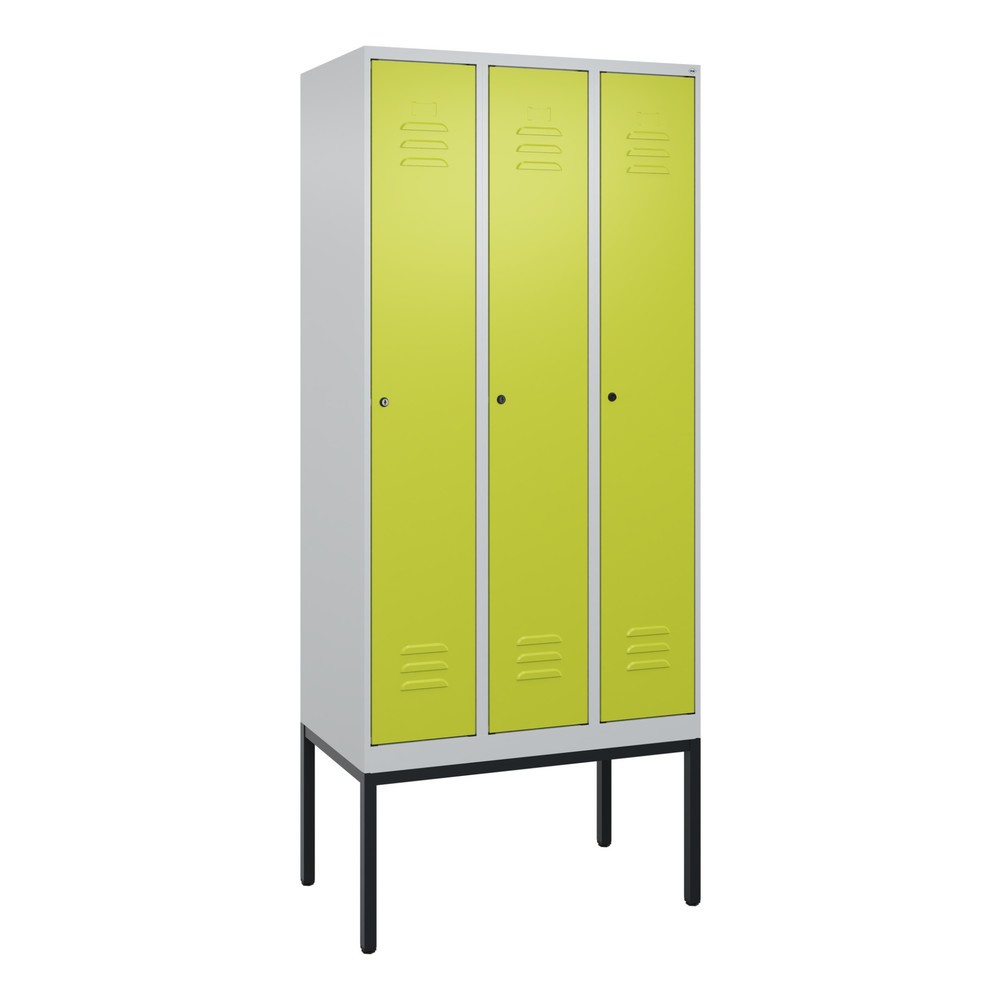 Produktabbildung: C+P Spind Classic PLUS, Gestell, 3 Abteile, HxBxT 2.120 x 900 x 500 mm, lichtgrau, clowngrün, Zylinderschloss, mit Mitteltrennwand