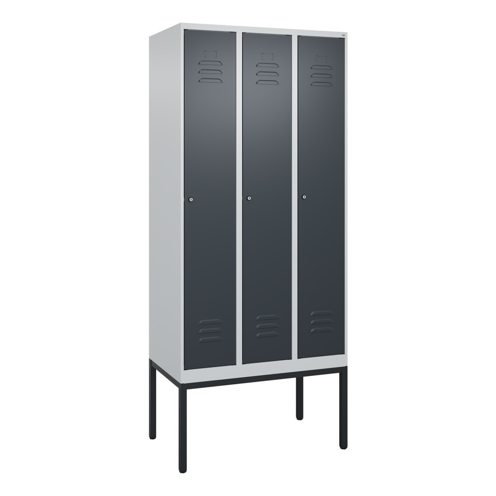 Produktabbildung: C+P Spind Classic PLUS, Gestell, 3 Abteile, HxBxT 2.120 x 900 x 500 mm, lichtgrau, anthrazitgrau, Zylinderschloss, ohne Mitteltrennwand