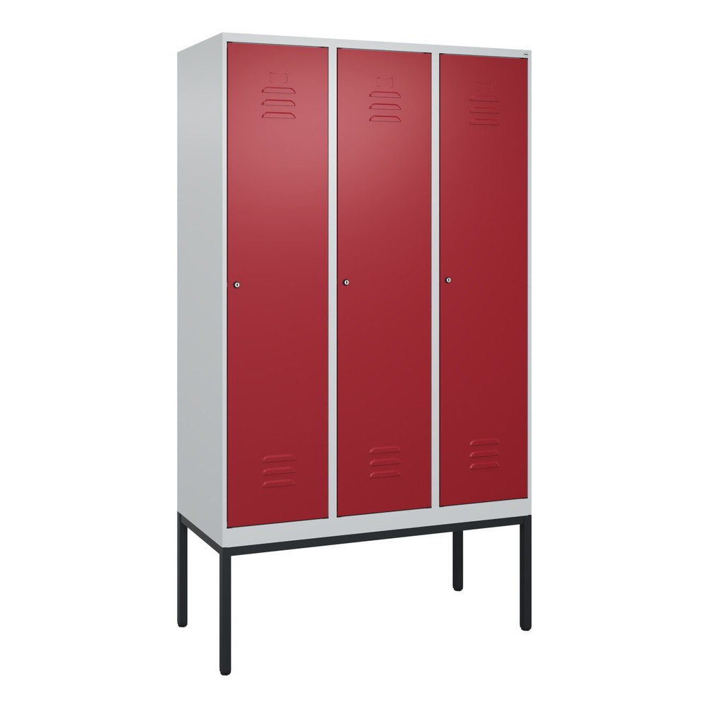 Illustration du produit: C+P Spind Classic PLUS, Gestell, 3 Abteile, HxBxT 2.120 x 1.200 x 500 mm, lichtgrau, rubinrot, Zylinderschloss, ohne Mitteltrennwand