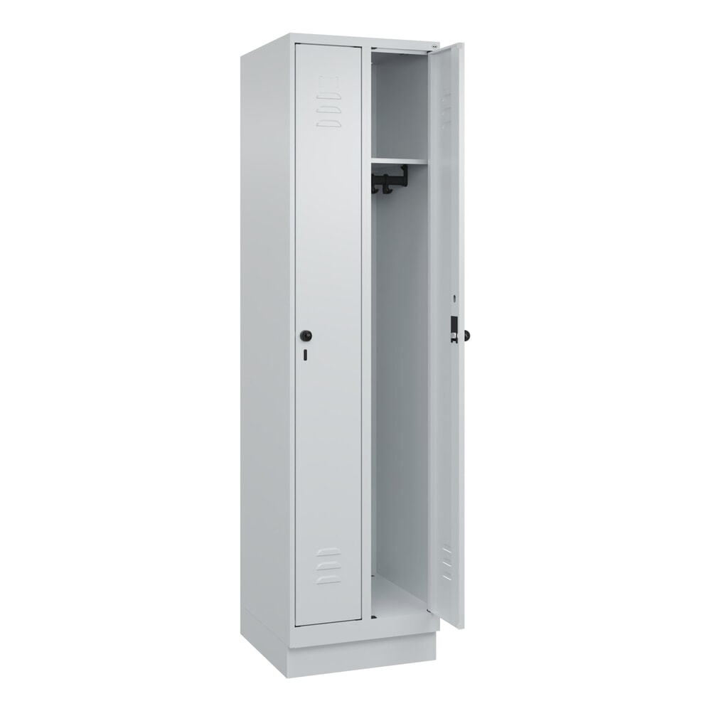 C+P Spind Classic PLUS, Sockel, 2 Abteile, HxBxT 1.950 x 500 x 500 mm, lichtgrau, lichtgrau, für Vorhängeschloss, ohne Mitteltrennwand Produktabbildung Nr. 1: C+P Spind Classic PLUS, Sockel, 2 Abteile, HxBxT 1.950 x 500 x 500 mm, lichtgrau, lichtgrau, für Vorhängeschloss, ohne Mitteltrennwand