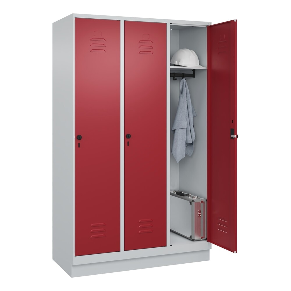 Produktabbildung Nr. 10: C+P Spind Classic PLUS, Sockel, 3 Abteile, HxBxT 1.950 x 1.200 x 500 mm, lichtgrau, rubinrot, für Vorhängeschloss, ohne Mitteltrennwand