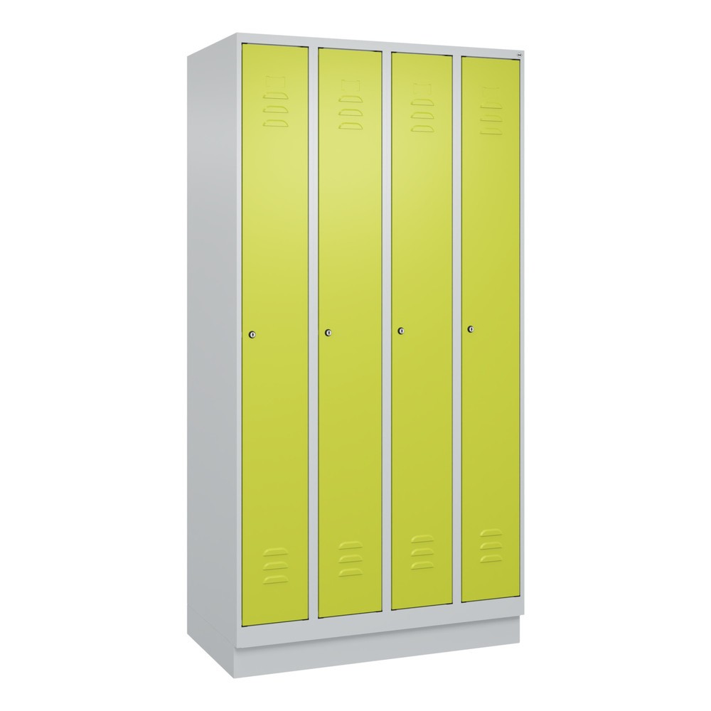 Produktabbildung: C+P Spind Classic PLUS, Sockel, 4 Abteile, HxBxT 1.950 x 1.000 x 500 mm, lichtgrau, clowngrün, Zylinderschloss, ohne Mitteltrennwand