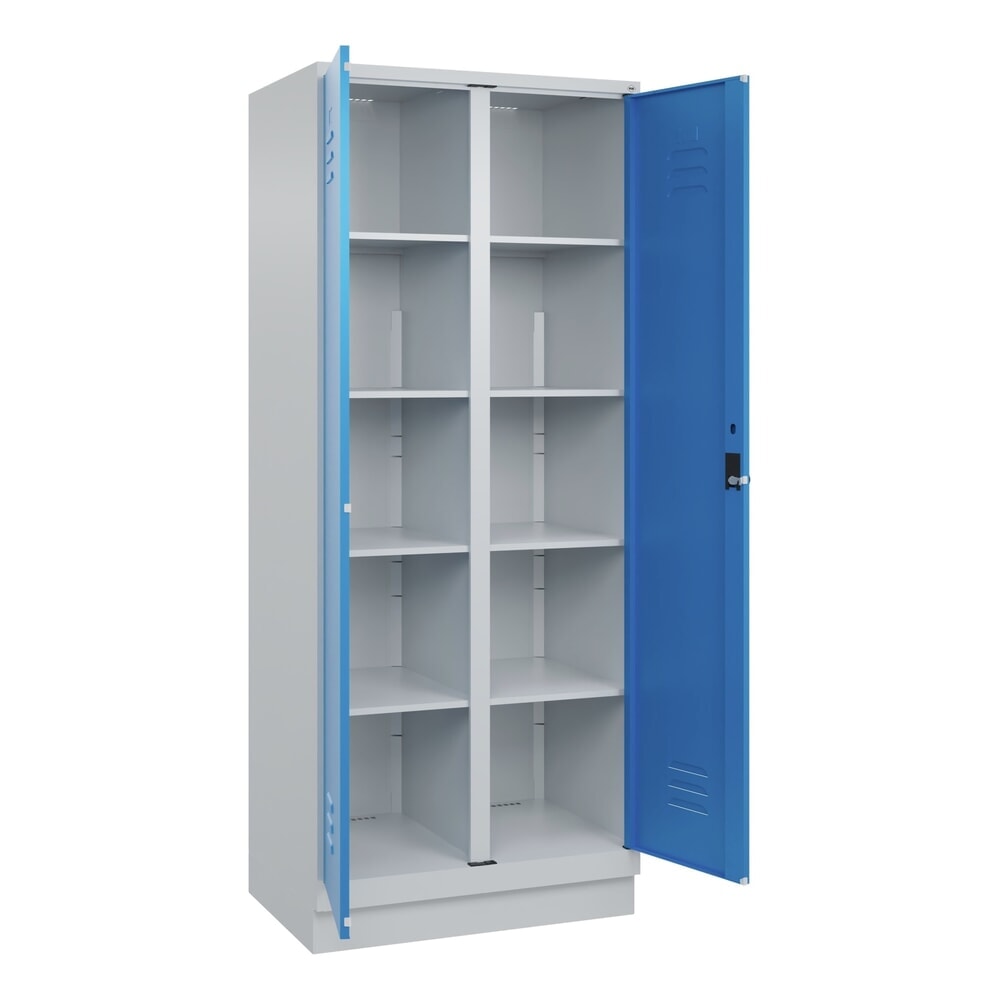 C+P Wäsche-Spind Classic PLUS, Sockel, 2 Abteile, HxBxT 1.950 x 800 x 500 mm, lichtgrau, lichtblau, für Vorhängeschloss, mit Mitteltrennwand Produktabbildung Nr. 1: C+P Wäsche-Spind Classic PLUS, Sockel, 2 Abteile, HxBxT 1.950 x 800 x 500 mm, lichtgrau, lichtblau, für Vorhängeschloss, mit Mitteltrennwand