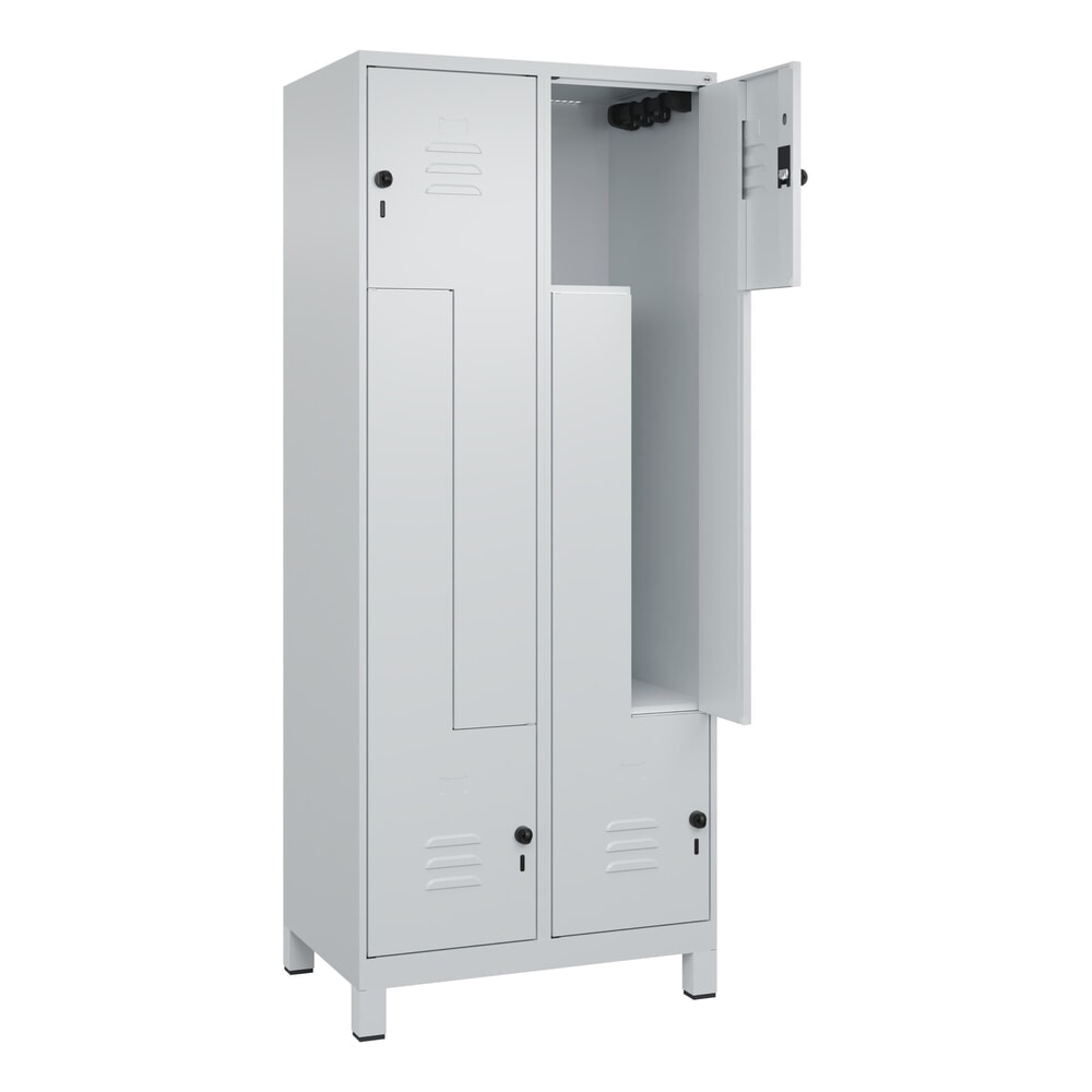 Produktabbildung: C+P Z-Spind Classic PLUS, Füsse, 4 Abteile, HxBxT 1.950 x 800 x 500 mm, lichtgrau, lichtgrau, für Vorhängeschloss