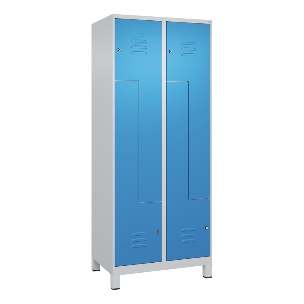 Produktabbildung Nr. 9: C+P Z-Spind Classic PLUS, Füsse, 4 Abteile, HxBxT 1.950 x 800 x 500 mm, lichtgrau, lichtblau, Zylinderschloss