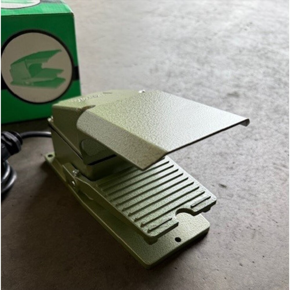 Cercleuse entièrement automatique modèle 9000, pour largeur du feuillard de 12 mm, cadre Hxl 600 x 1 050 mm N° de l'image du produit 5 : Cercleuse entièrement automatique modèle 9000, pour largeur du feuillard de 12 mm, cadre Hxl 600 x 1 050 mm