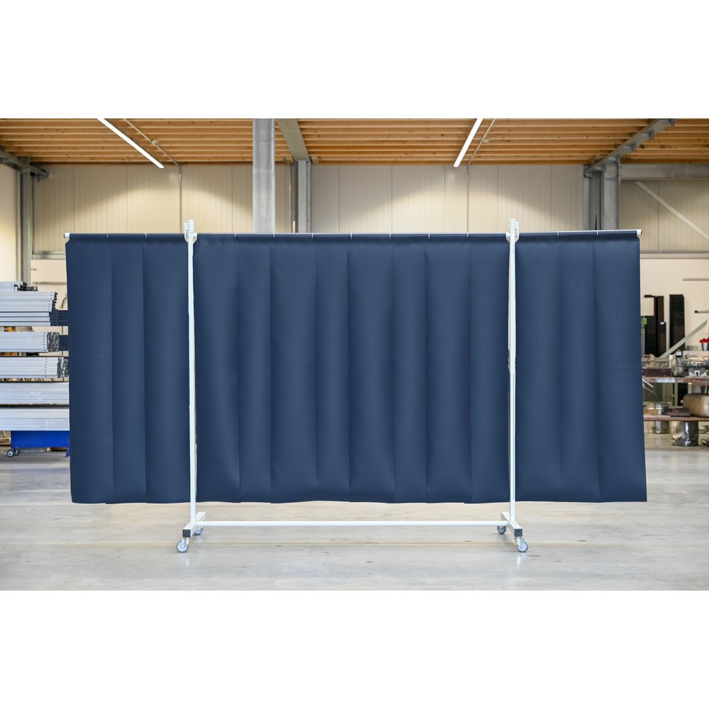 Produktabbildung Nr. 1: Écran de soudage mobile avec pans orientables, selon ISO EN 25980 (EN 1598), en 3 parties, lamelles de 2 mm, vert foncé / mat