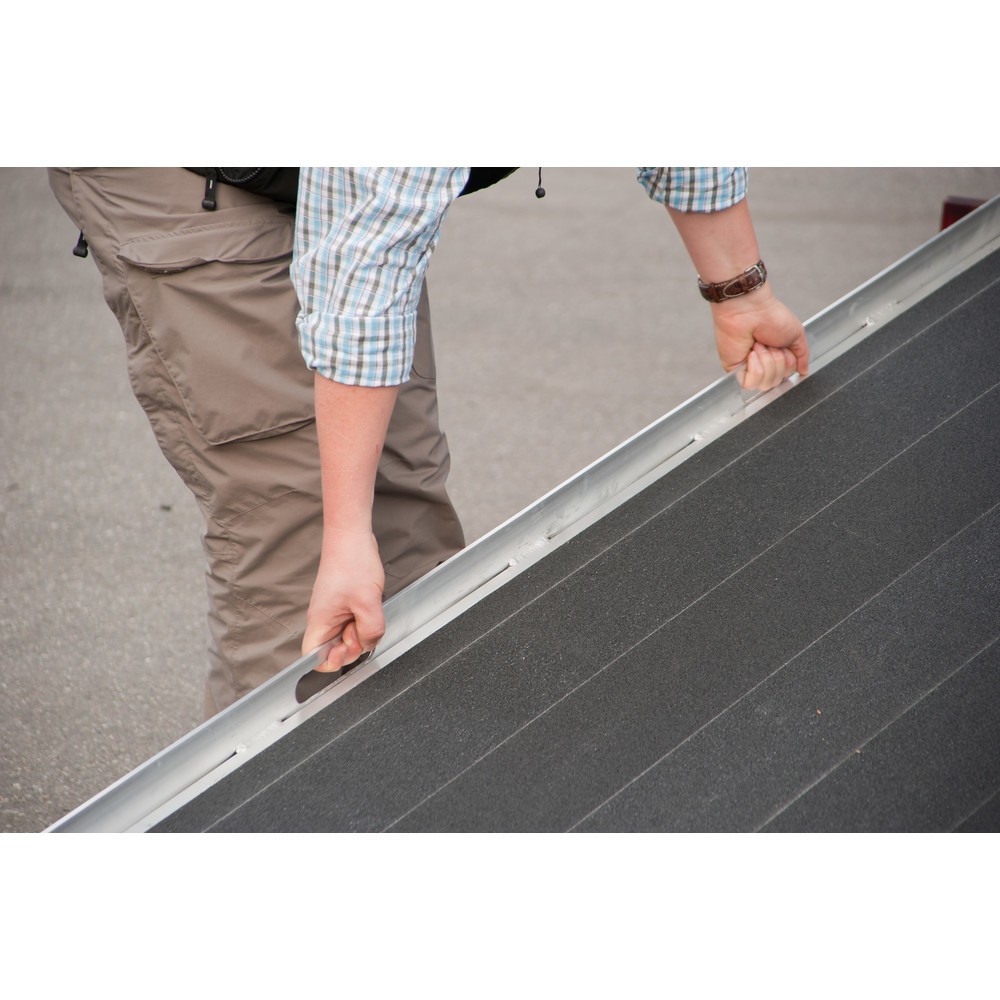 Produktabbildung Nr. 2: Altec Auffahrrampe, Event Schiene für Roll-Cases, abrieb-und rutschfester Belag , LxB 2.975 x 900 mm, Höhendifferenz 460-890 mm