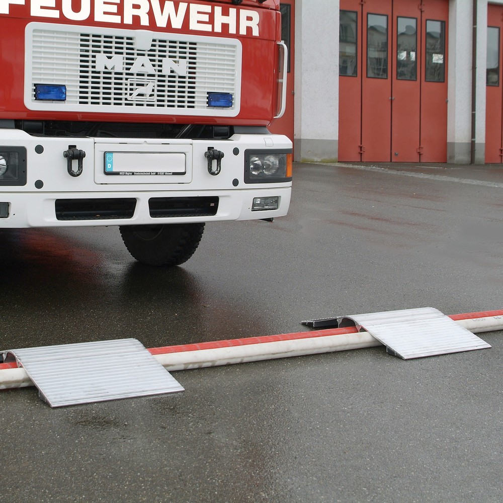 Produktabbildung Nr. 1: Altec Verladebrücke SKR, Überfahrbrücke für Leitungen und Schläuche, TK 7.000 kg, Länge 750 mm