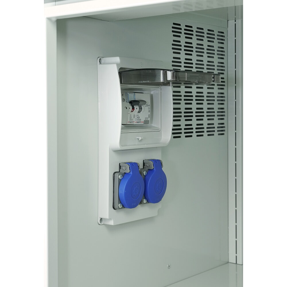 Produktabbildung Nr. 3: Thur Metall Akku-Ladeschrank, Outdoor IP 44, HxBxT 2000 mm x 600 mm x 500 mm, Key Lock, lichtblau