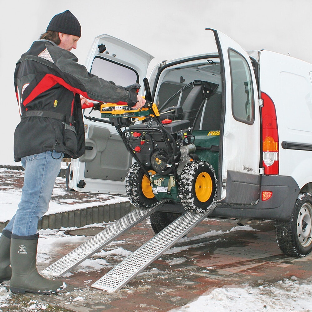 Produktabbildung Nr. 5: Verladeschienen, leicht mit Abrutschsicherung, Tragkraft/Paar 400kg, 2er-Set, LxB 2.000 x 200 mm