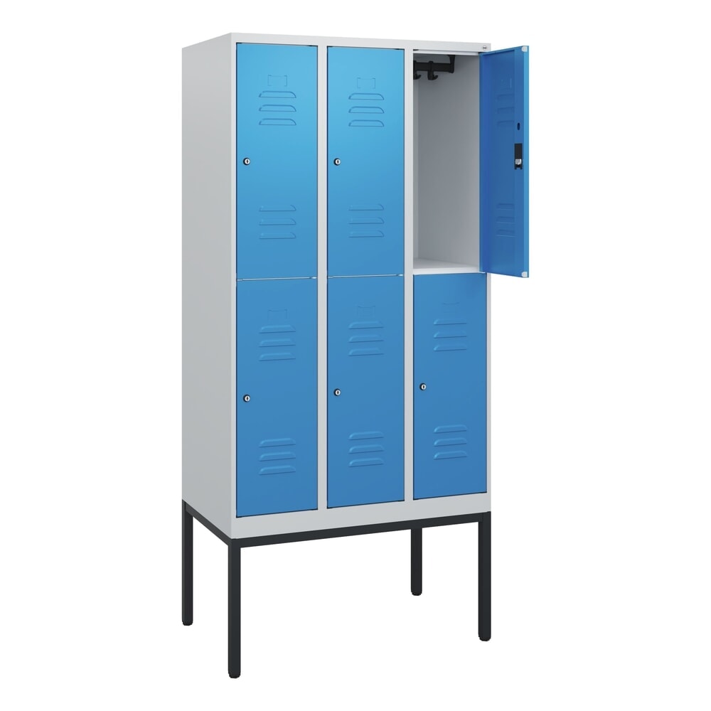 Produktabbildung Nr. 1: C+P Doppelstock-Spind Classic PLUS, Gestell, 3 Abteile, HxBxT 1.950 x 900 x 500 mm, lichtgrau, lichtblau, Zylinderschloss, 6 Fächer