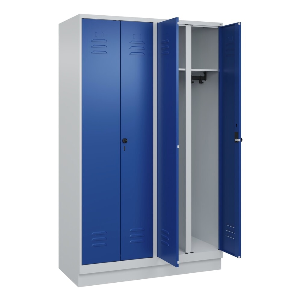 Produktabbildung: C+P Schwarz-Weiss-Spind Classic PLUS, Sockel, 4 Abteile, HxBxT 1.950 x 1.200 x 500 mm, lichtgrau, enzianblau, für Vorhängeschloss