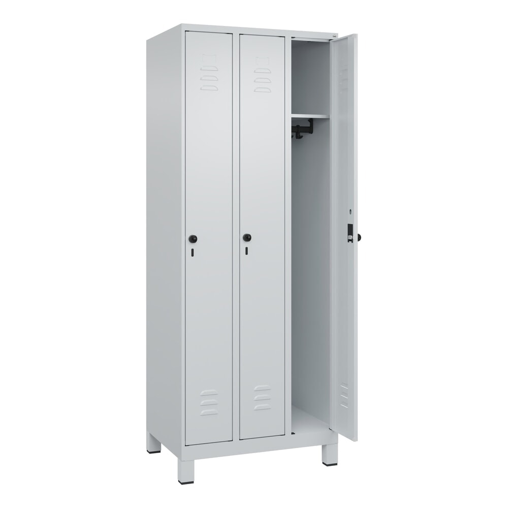 Produktabbildung: C+P Spind Classic PLUS, Füsse, 3 Abteile, HxBxT 1.950 x 750 x 500 mm, lichtgrau, lichtgrau, für Vorhängeschloss, ohne Mitteltrennwand