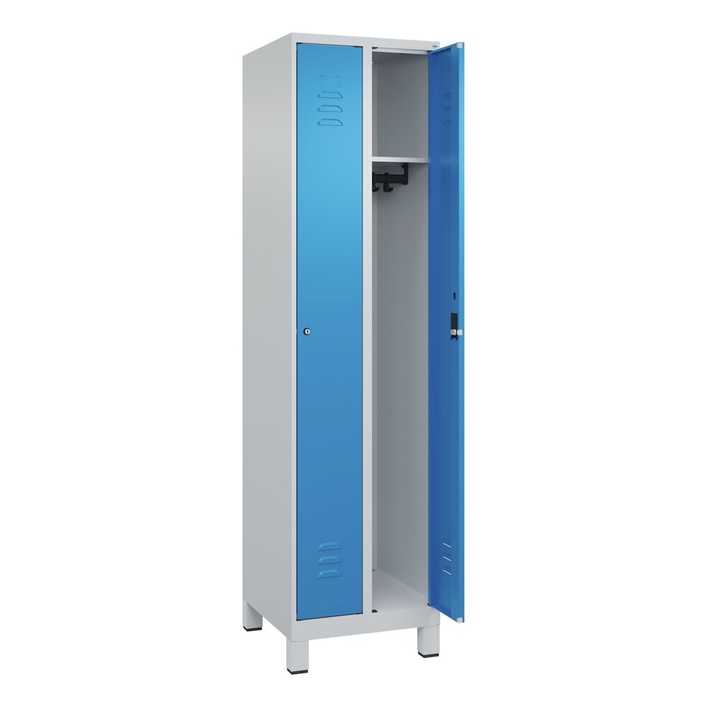 Produktabbildung: C+P Spind Classic PLUS, Füsse, 2 Abteile, HxBxT 1.950 x 500 x 500 mm, lichtgrau, lichtblau, Zylinderschloss, ohne Mitteltrennwand