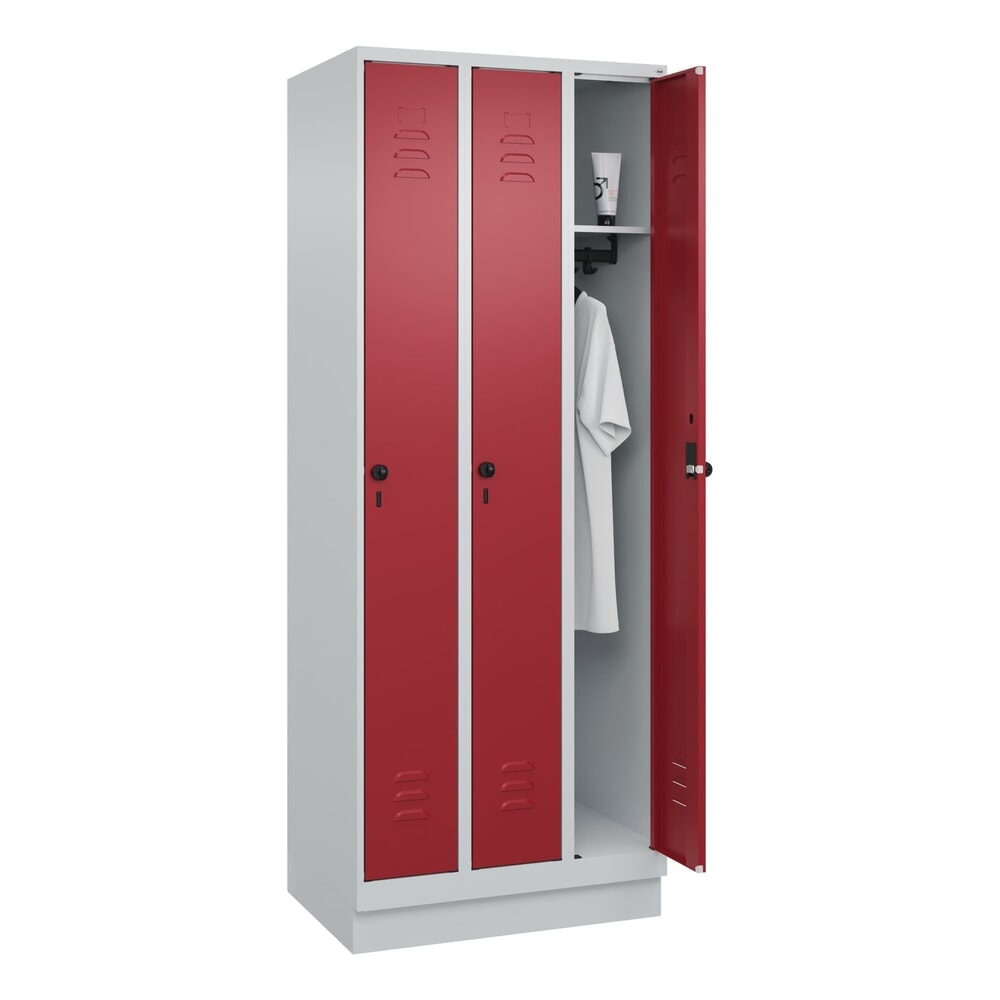 Produktabbildung Nr. 10: C+P Spind Classic PLUS, Sockel, 3 Abteile, HxBxT 1.950 x 750 x 500 mm, lichtgrau, rubinrot, für Vorhängeschloss, ohne Mitteltrennwand