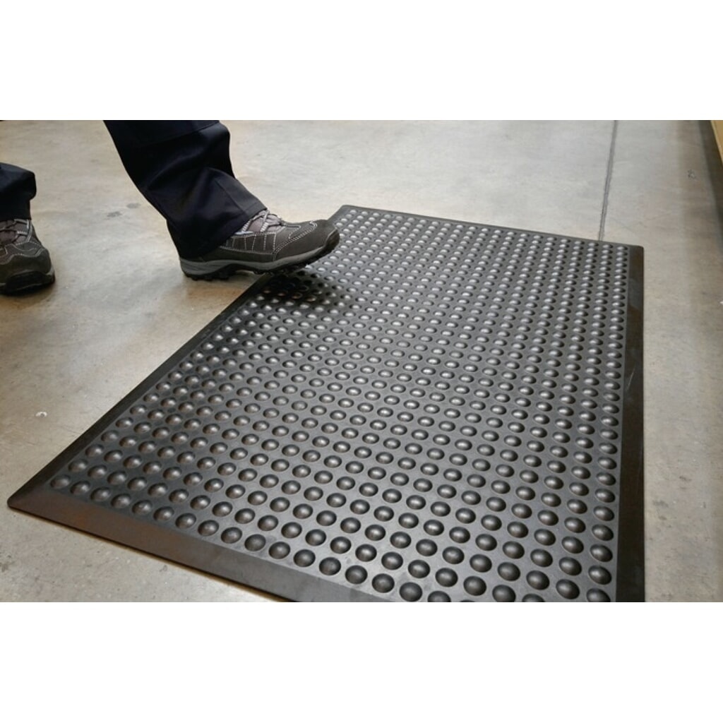 COBA Arbeitsplatzbodenbelag, schwarz SBR-Gummi, Fertigmatte L1200xB900xS14mm Produktabbildung Nr. 1: COBA Arbeitsplatzbodenbelag, schwarz SBR-Gummi, Fertigmatte L1200xB900xS14mm
