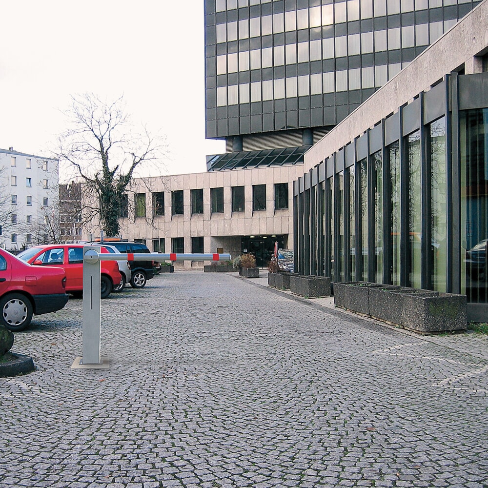 Produktabbildung: URBANUS Elektroschranke Solar, Sperrweite 1,5 m