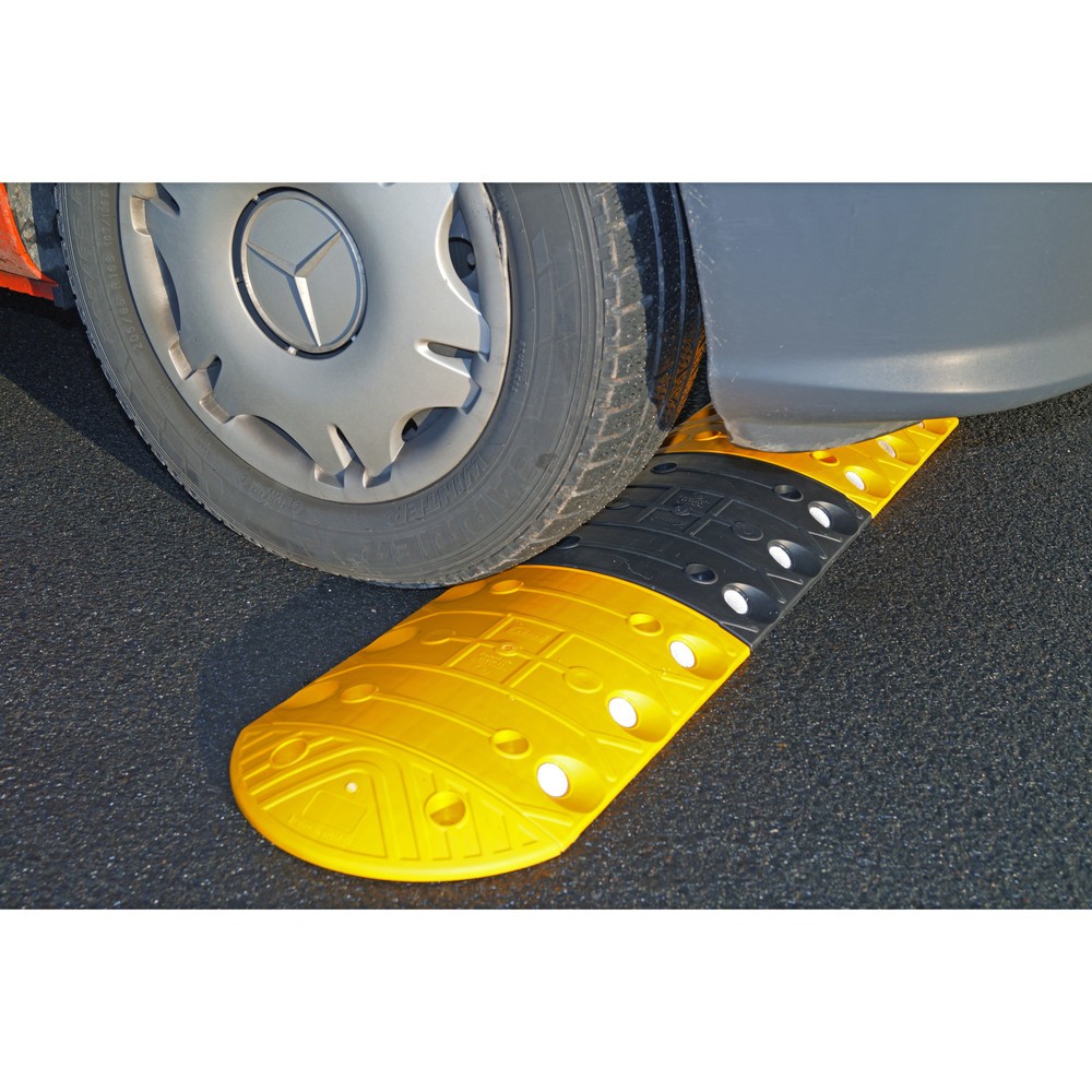 Produktabbildung: Fahrbahnschwellen-Set < 20 km/h, Breite 2,53 m
