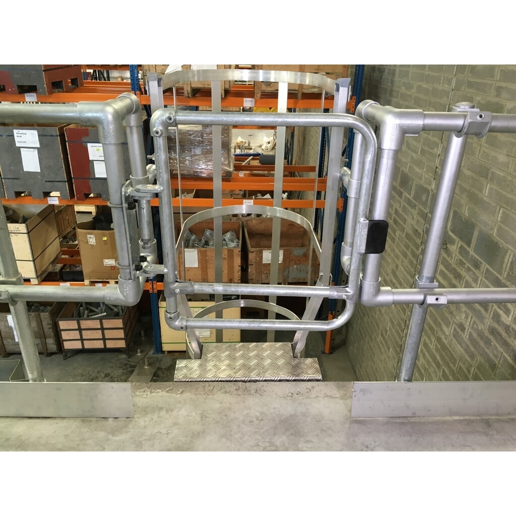 KeeGate® Sicherheitstür, selbstschliessend, Breite max. 1.000 mm, feuerverzinkt Produktabbildung Nr. 2: KeeGate® Sicherheitstür, selbstschliessend, Breite max. 1.000 mm, feuerverzinkt
