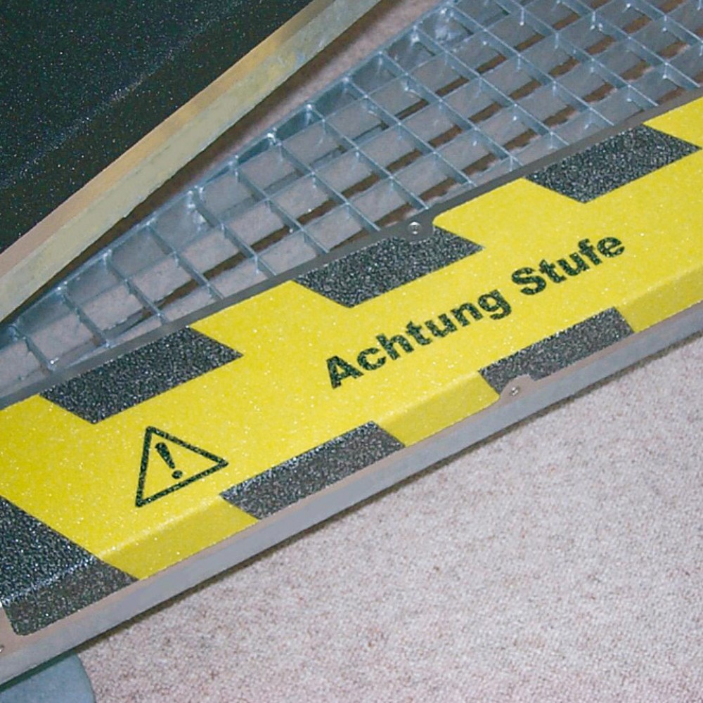 Produktabbildung: Anti-Rutschkantenprofil "Achtung Stufe", LxB 635 x 120 mm