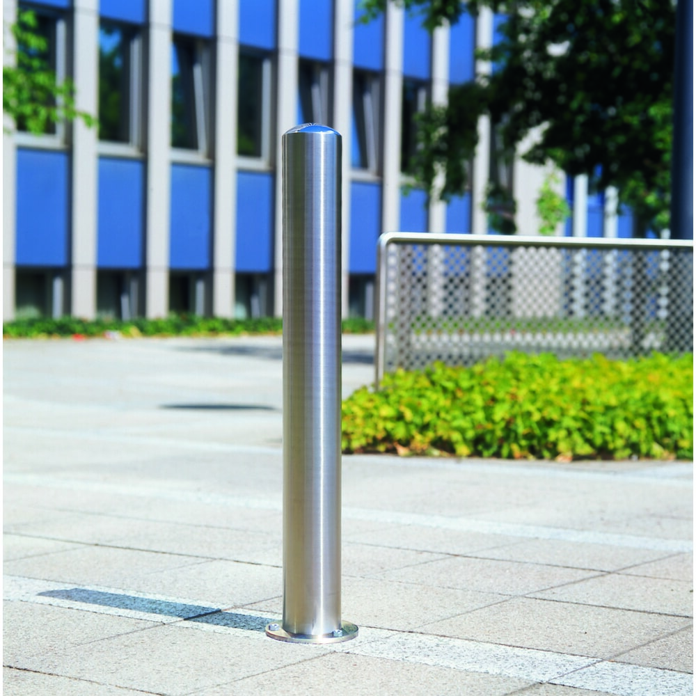 Produktabbildung: MORAVIA CITY-Poller BERLIN, Rundrohr Ø 108 mm, zum Einbetonieren inkl. Bodenhülse, herausnehmbar, Dreikantverschluss
