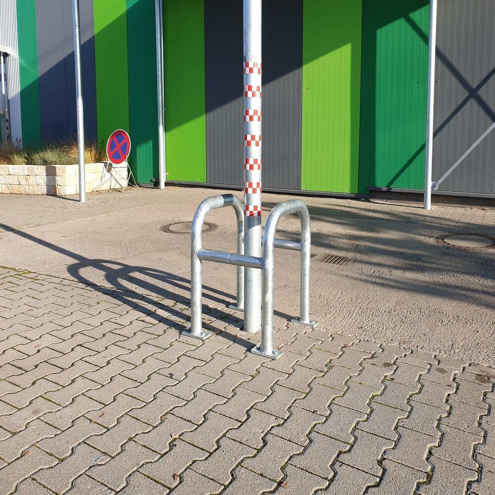 Produktabbildung Nr. 9: MORAVIA Säulen-Anfahrschutz, Aussenbereich, feuerverzinkt, Höhe 600 mm, für Säulenmasse (BxT) 600 x 600 mm
