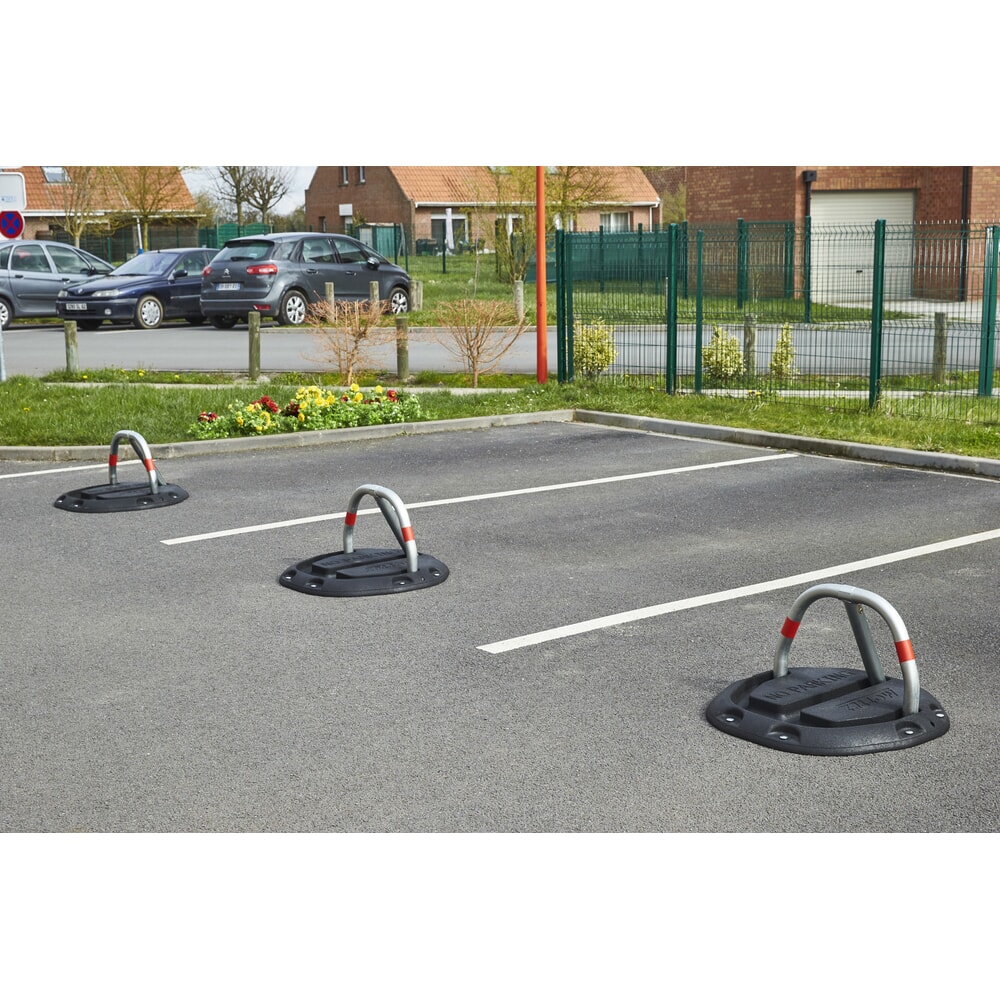 Produktabbildung Nr. 11: MOTTEZ Parkplatzbügel aus geformten Gummi mit Schloss