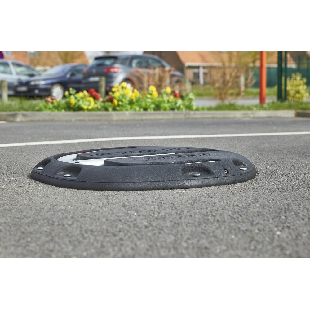 Produktabbildung Nr. 13: MOTTEZ Parkplatzbügel aus geformten Gummi mit Schloss