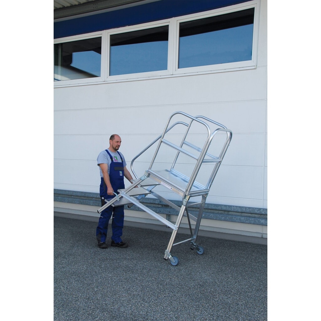 Munk Podesttreppe einseitig begehbar mit Rollen und Griffen Aluminium geriffelt 3 Stufen Produktabbildung Nr. 2: Munk Podesttreppe einseitig begehbar mit Rollen und Griffen Aluminium geriffelt 3 Stufen
