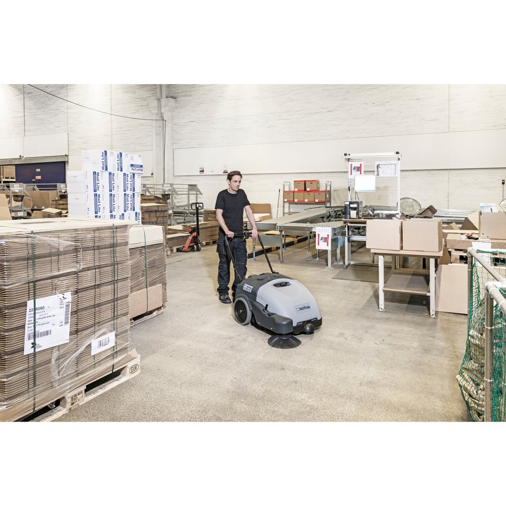 Produktabbildung Nr. 7: Mitgänger-Handkehrmaschine Nilfisk® SW 750