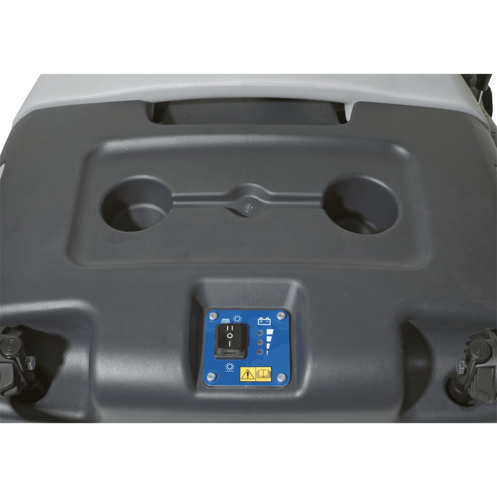 Produktabbildung Nr. 5: Mitgänger-Handkehrmaschine Nilfisk® SW 750