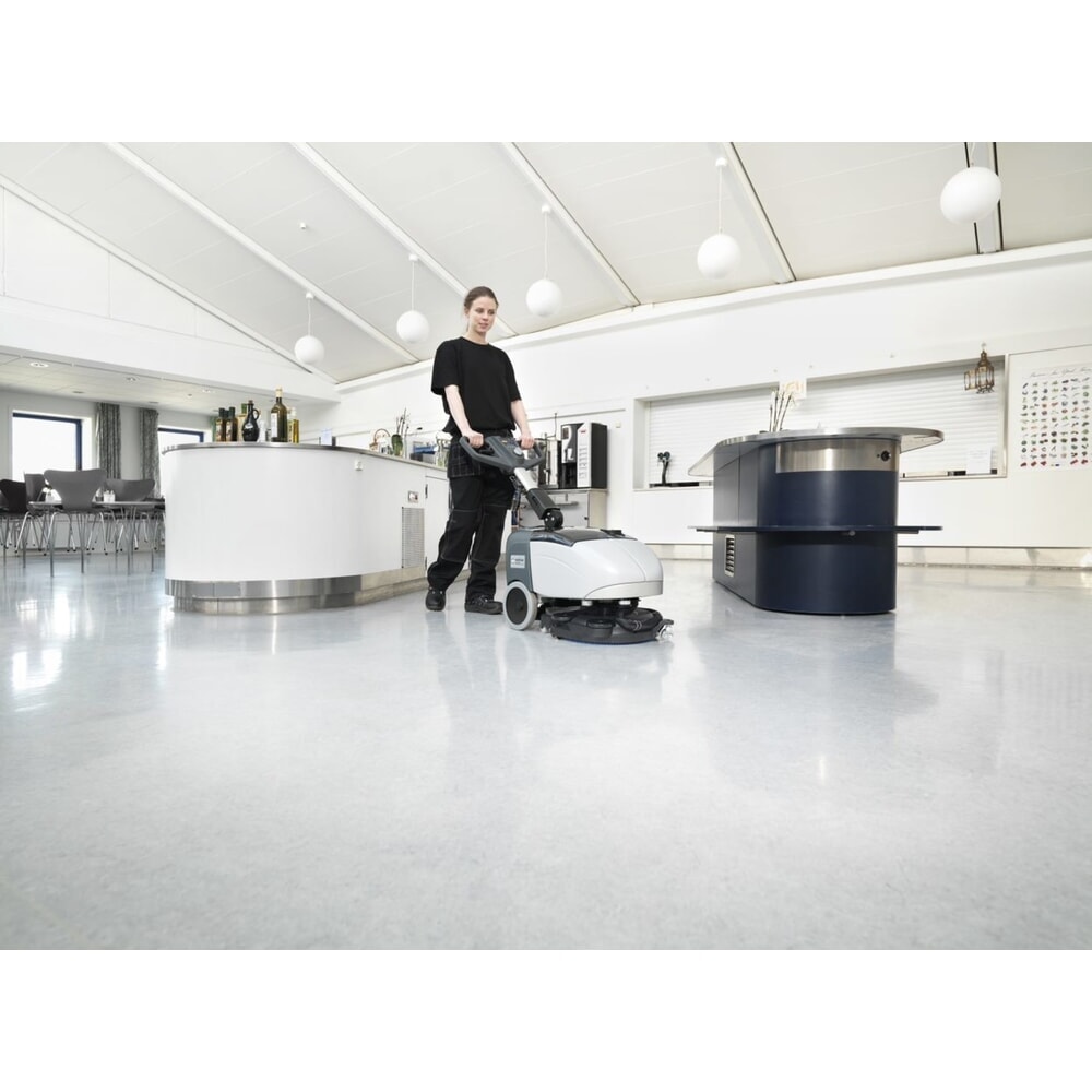 Produktabbildung Nr. 5: Nilfisk® Handgeführte Scheuersaugmaschine SC 351