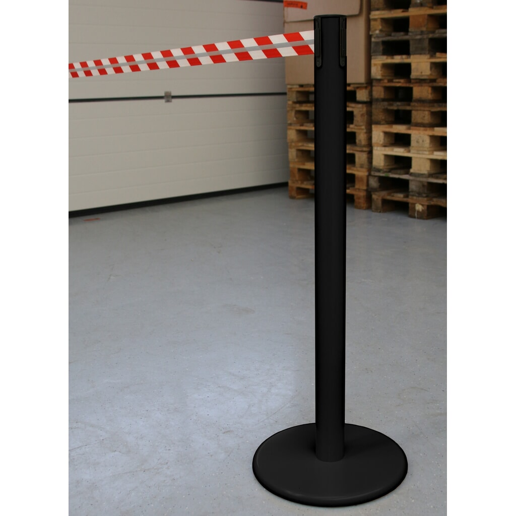 Produktabbildung Nr. 4: RS-GUIDESYSTEMS® Gurt-Absperrpfosten GLA 45-J REFLECTO, Länge 3,5 m, Breite 50 mm, Pfosten schwarz, Gurt rot/weiss