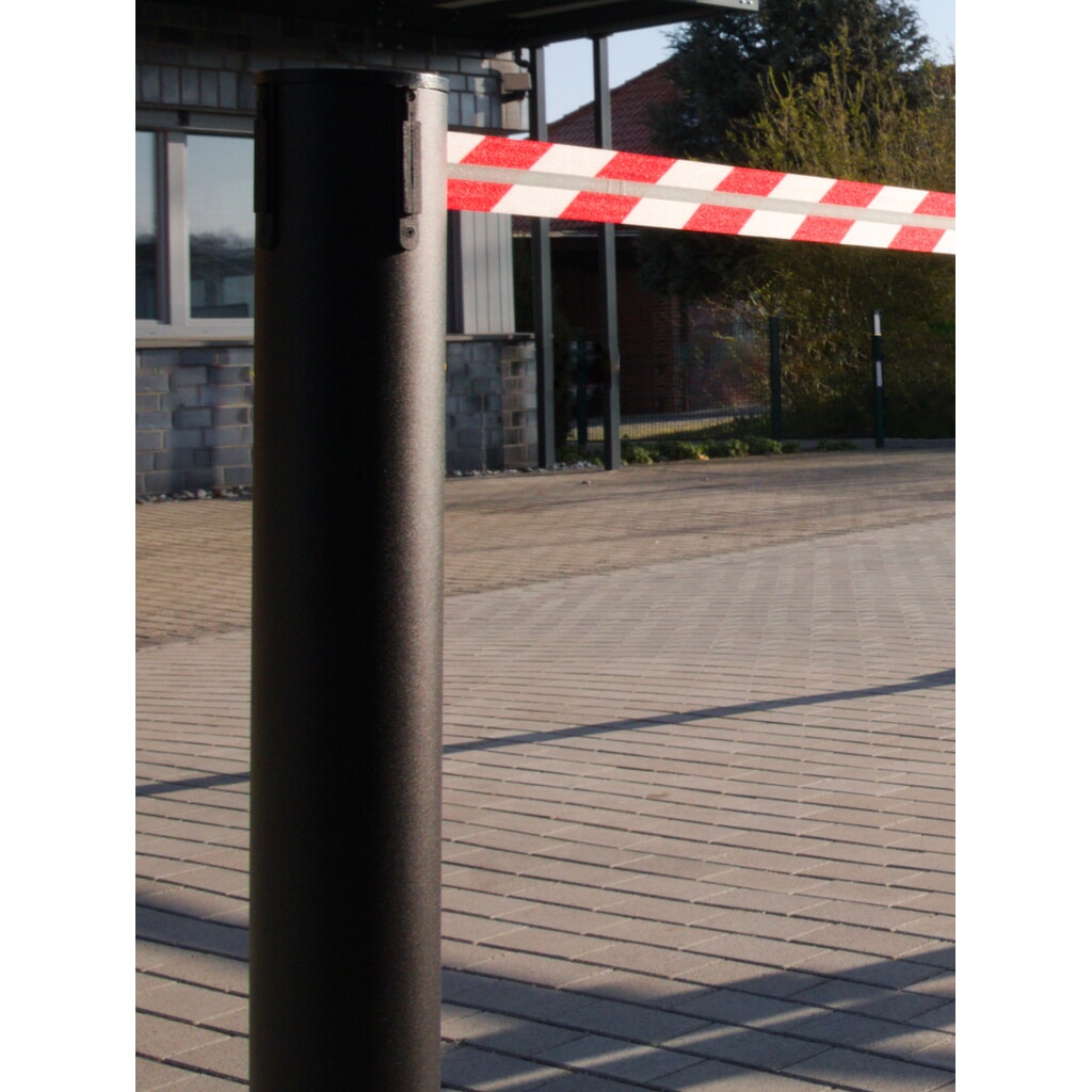 Produktabbildung Nr. 3: RS-GUIDESYSTEMS® Gurt-Absperrpfosten GLA 85-J REFLECTO, Länge 7 m, Breite 50 mm, Pfosten schwarz, Gurt rot/weiss