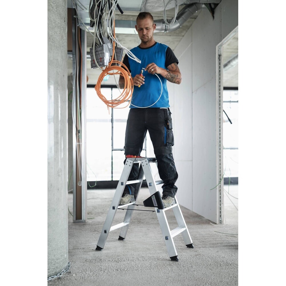 Produktabbildung Nr. 7: Stufen-Stehleiter beidseitig begehbar 2x3 Stufen