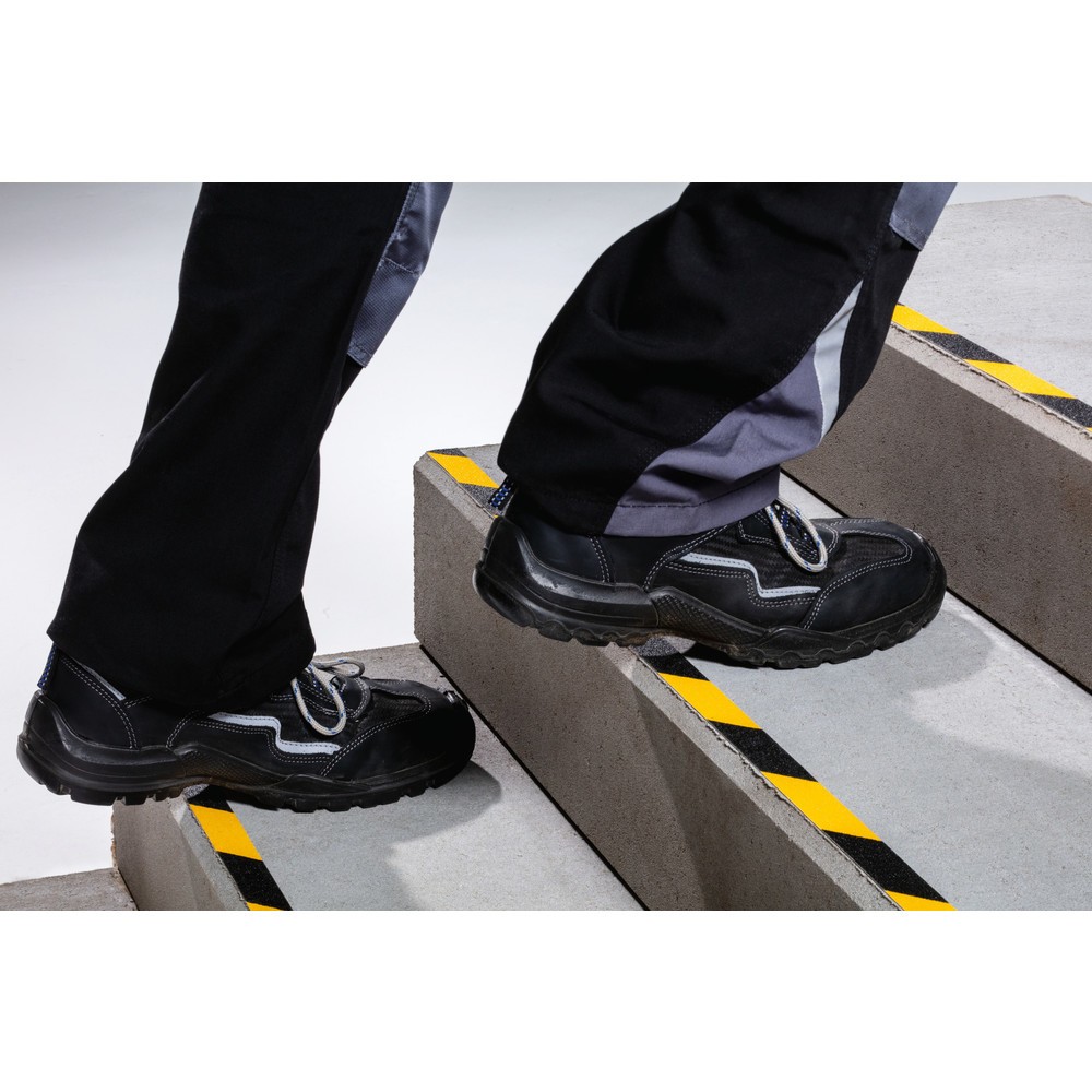 Produktabbildung Nr. 10: DURABLE Antirutschband DURALINE® GRIP+, Breite 25 mm, gelb/schwarz, 5 Stk/VE