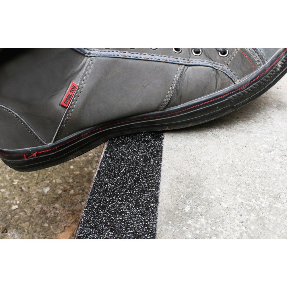 Produktabbildung Nr. 13: DURABLE Antirutschband DURALINE® GRIP+, Breite 50 mm, schwarz, 2 Stk/VE