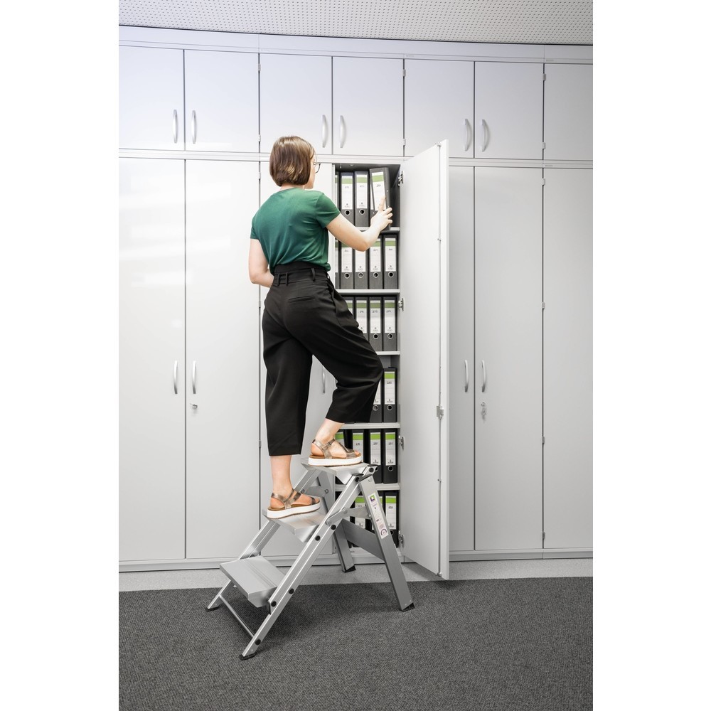 Produktabbildung Nr. 2: Escalier pliant cannelé en aluminium à 2 niveaux