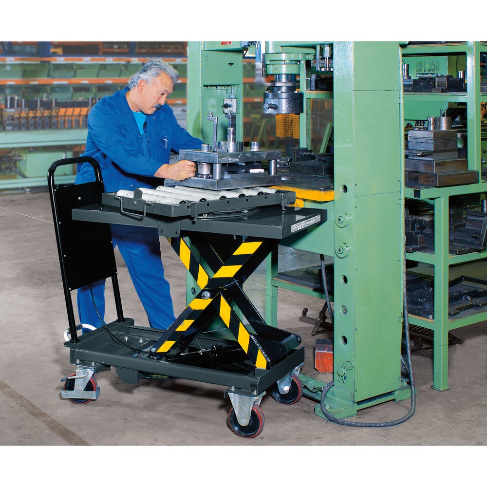 Produktabbildung Nr. 2: fetra® Chariot à plate-forme élévatrice à ciseaux avec panneau de butée, capacité de charge 1000 kg, 1 010 x 520 mm