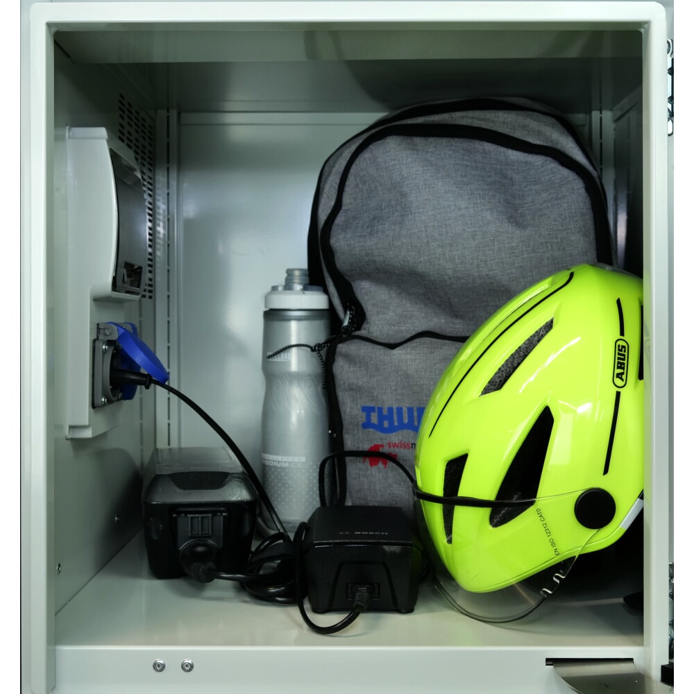 N° de l'image du produit 4 : Thur Metall Armoire de charge pour batteries, Outdoor IP 44, H x l x P 2 000 mm x 600 mm x 500 mm, serrure KEY, bleu clair