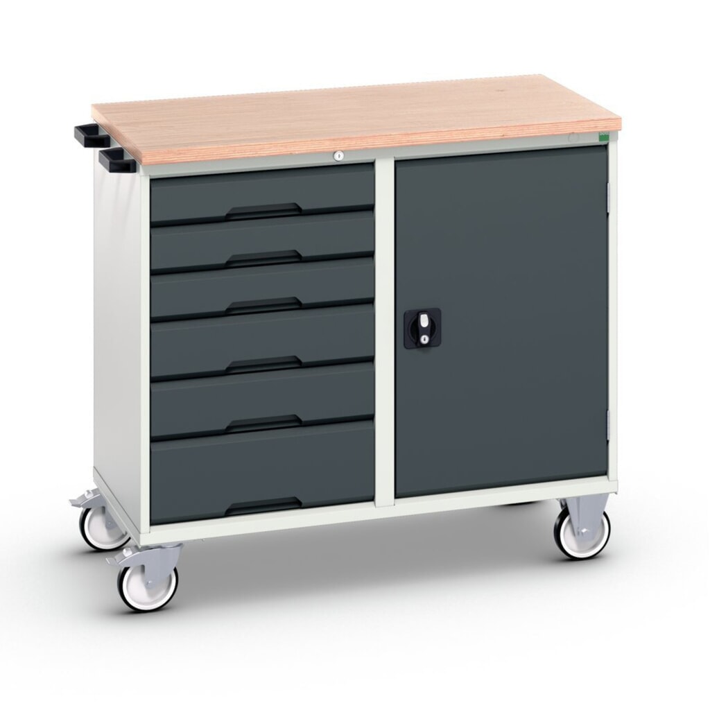 bott Chariot de montage verso, avec 6 tiroirs, porte et top en multiplex, lxPxH : 1 050 x 600 x 980 mm Illustration du produit: bott Chariot de montage verso, avec 6 tiroirs, porte et top en multiplex, lxPxH : 1 050 x 600 x 980 mm