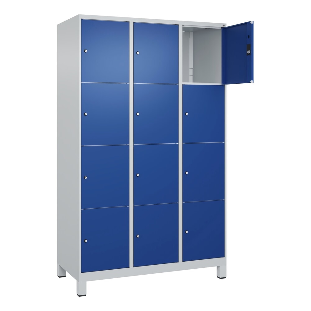 Illustration du produit: C+P Schließfachschrank Classic PLUS, Füße, 3 Abteile, HxBxT 1.950 x 1.200 x 500 mm, lichtgrau, enzianblau, 12 Fächer, Zylinderschloss