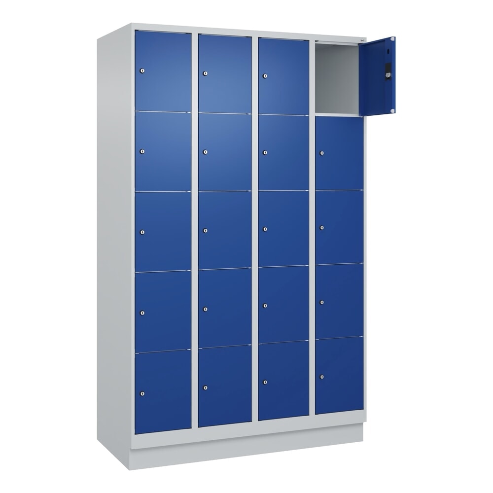 Illustration du produit: C+P Schließfachschrank Classic PLUS, Sockel, 4 Abteile, HxBxT 1.950 x 1.200 x 500 mm, lichtgrau, enzianblau, 20 Fächer, Zylinderschloss