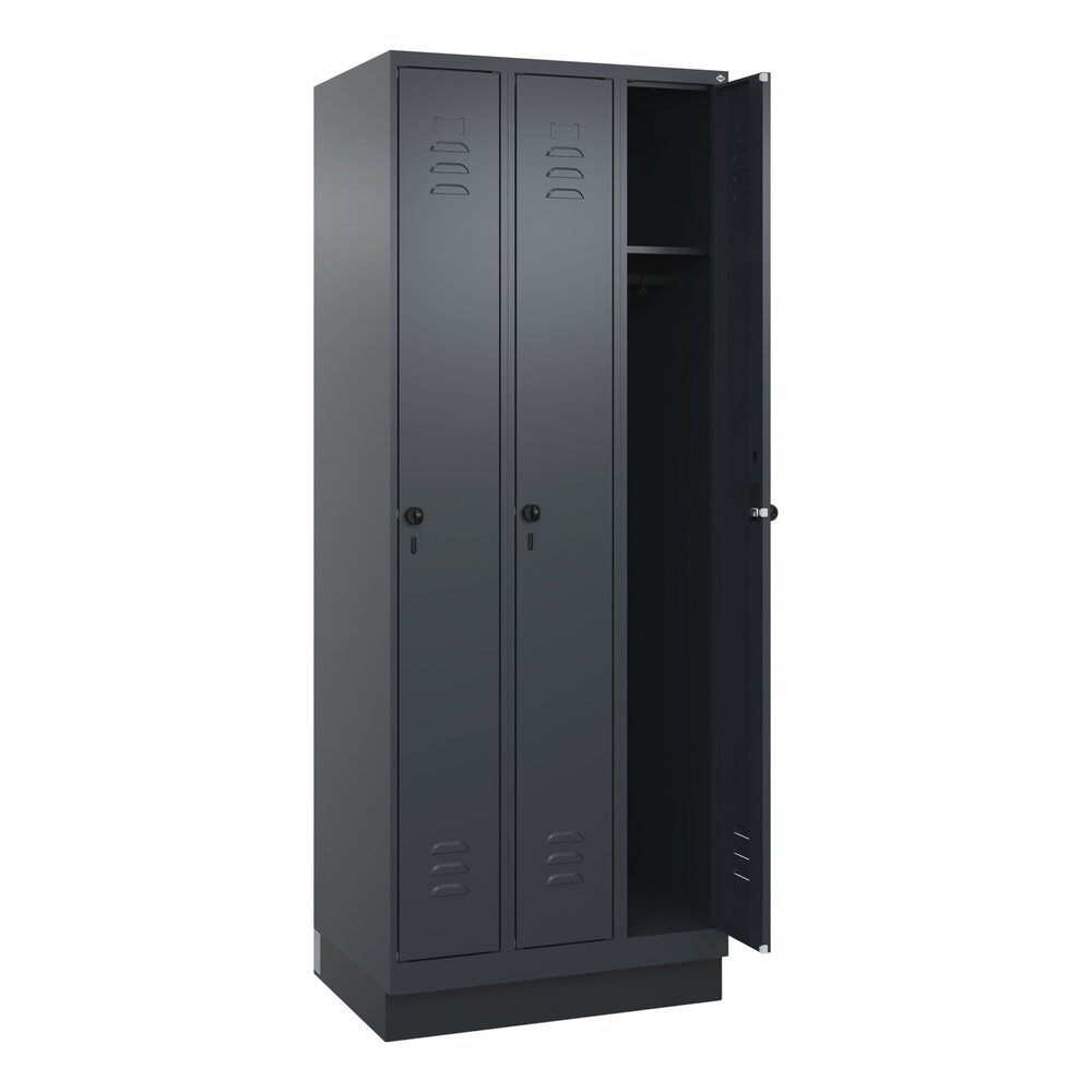 Illustration du produit: C+P Spind Classic PLUS, Sockel, 3 Abteile, HxBxT 1.950 x 750 x 500 mm, anthrazitgrau, anthrazitgrau, für Vorhängeschloss, ohne Mitteltrennwand