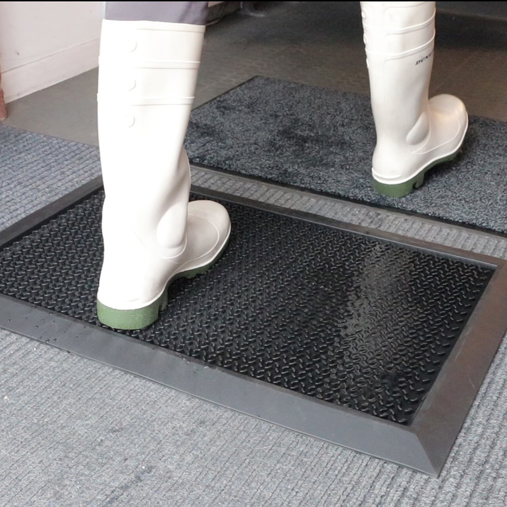 N° de l'image du produit 3 : COBA Tapis désinfectant HygiWell, volume 1,75 l, lxP 800 x 550 mm, noir