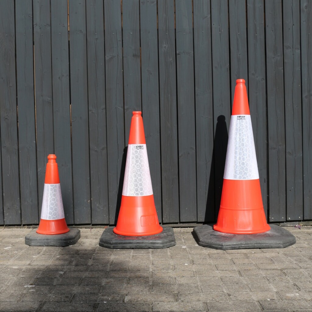 N° de l'image du produit 2 : Cône de signalisation en plastique, rétro-réfléchissant, hauteur 1 000 mm